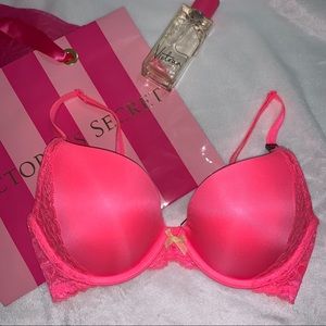 Victoria’s Secret Push-up Bra 32D Dream Angels Neon Coral Pink NWT